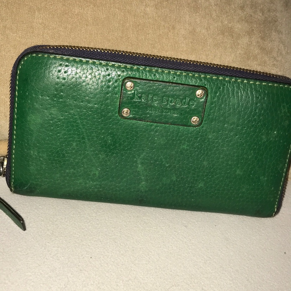 Kate Spade Green Leather Zip Wallet Perforated
